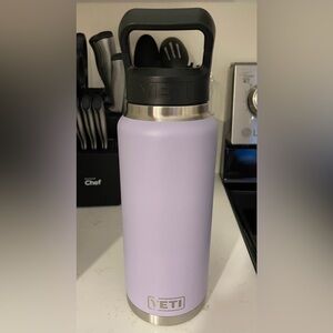 Like New Condition Yeti 1L Cosmic Stainless Steel Lilac Bottle With Straw Cap